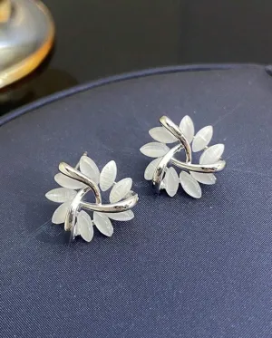 Beautiful White and Silver Flower Stud Earrings