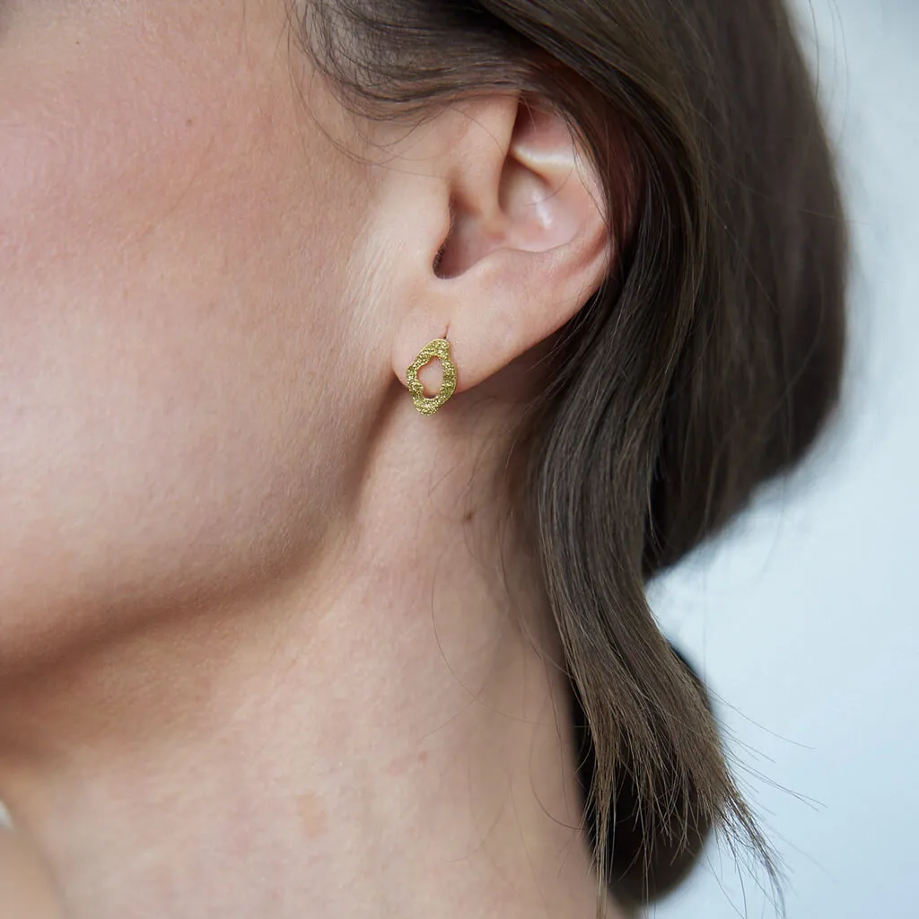 Canyon Stud Earrings - Hammered Brass