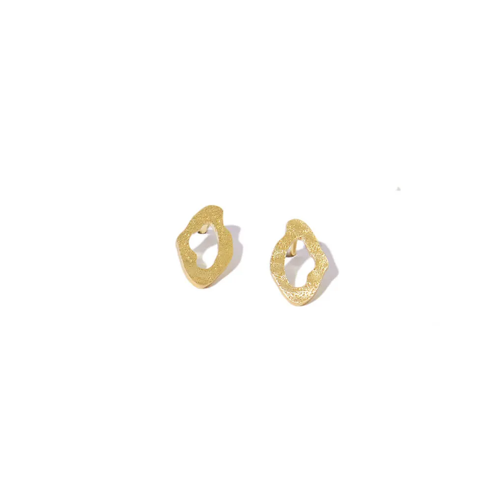 Canyon Stud Earrings - Hammered Brass