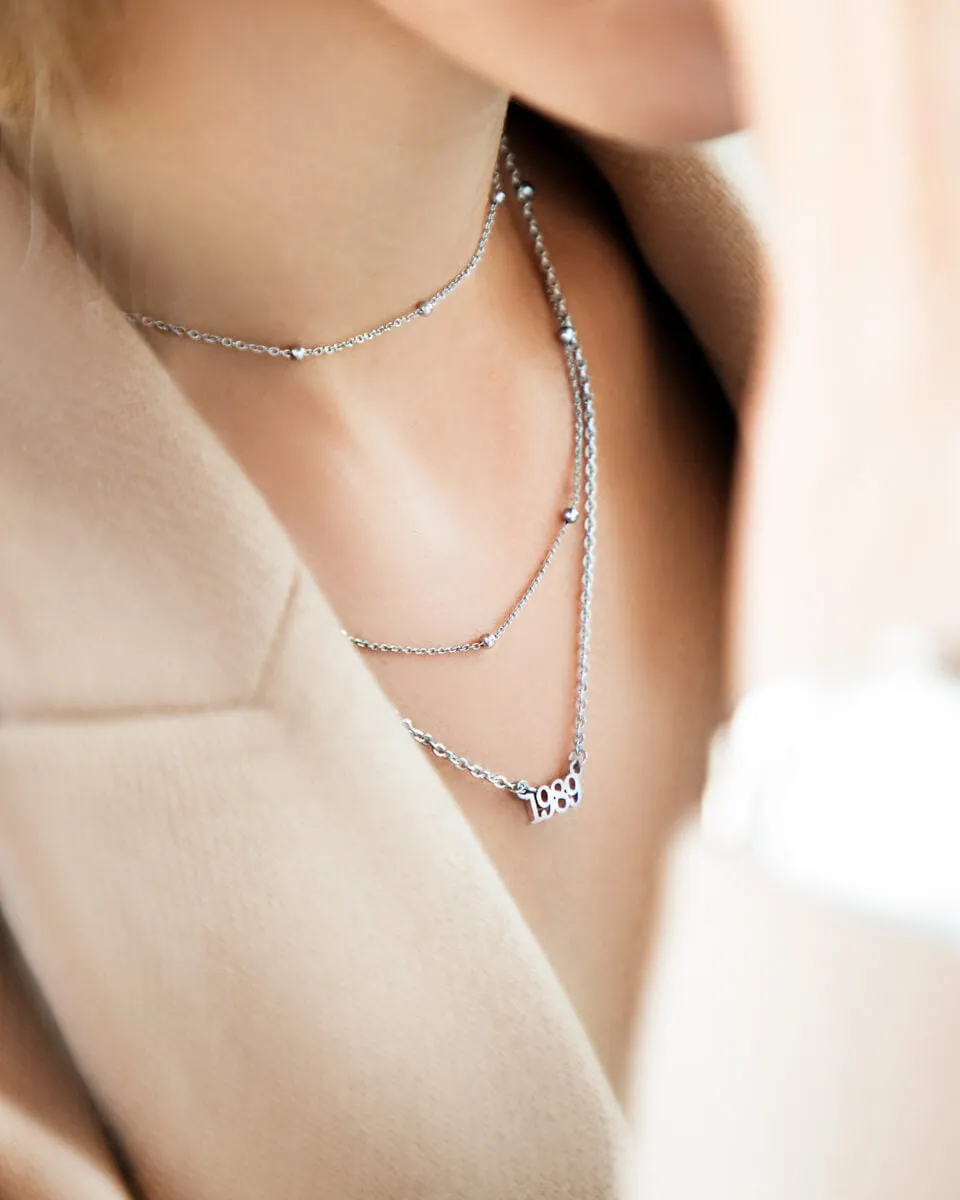 Editorial Date Necklace (Silver)