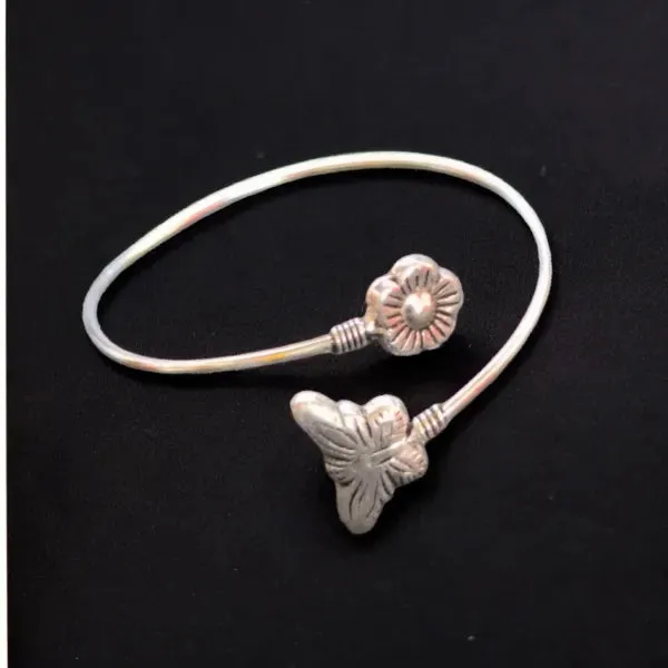 Eesha German Silver Kada Bracelet, Silver