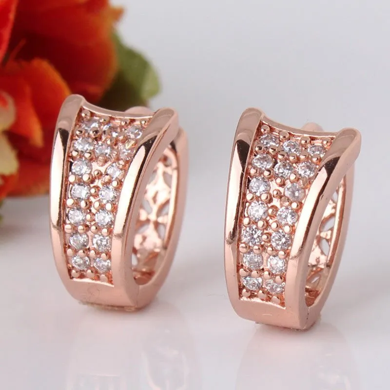 Fashion Hoop Huggie Earrings For Women Shining Stone Crystal Earings Brincos Trendy Jewelry Earing Ladies Party