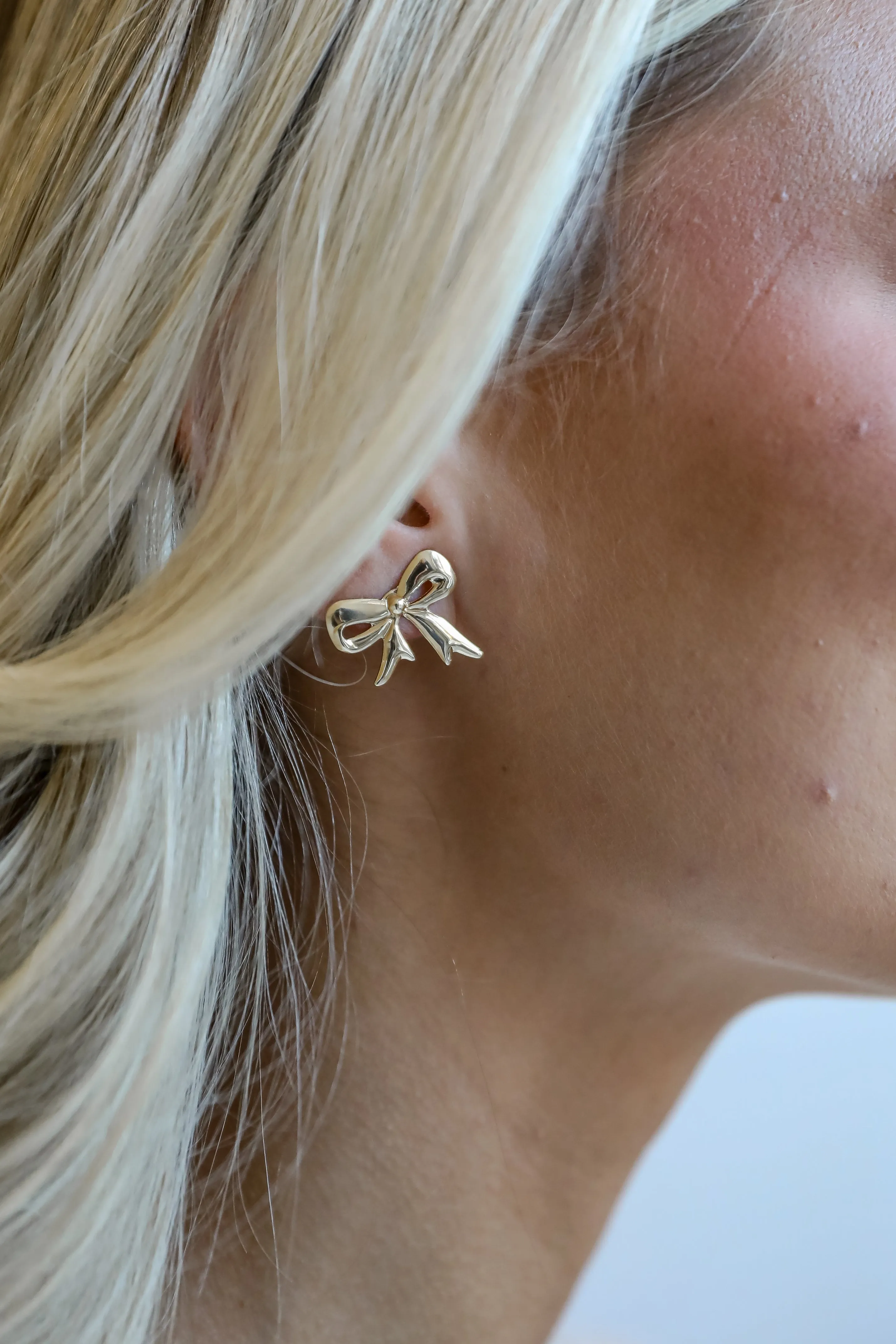 Finley Gold Bow Earrings