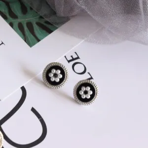 just-lil-things-black-pin-earrings-jlt11426