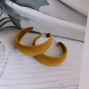 just-lil-things-half-hoop-earrings-jlt10968