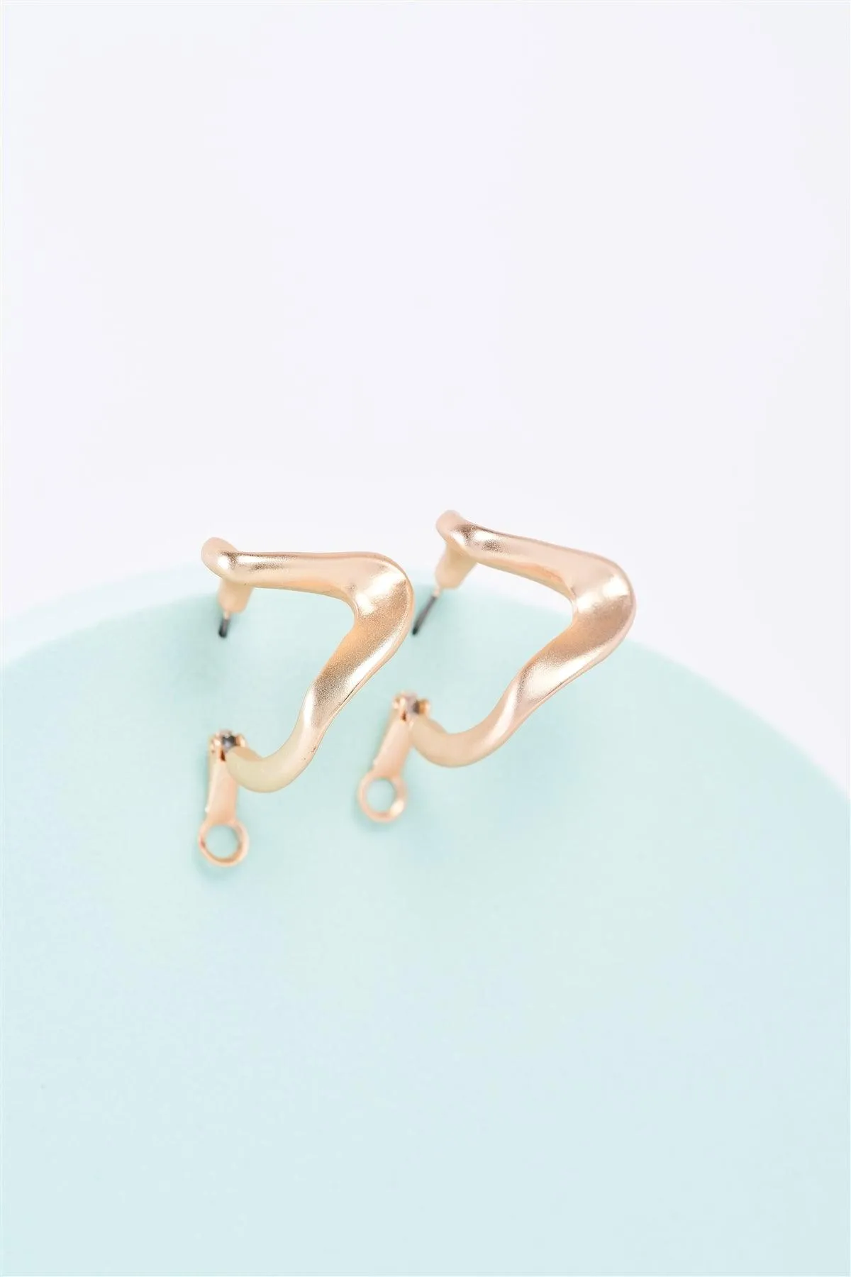 Matte Gold Zigzag Hoop Earrings