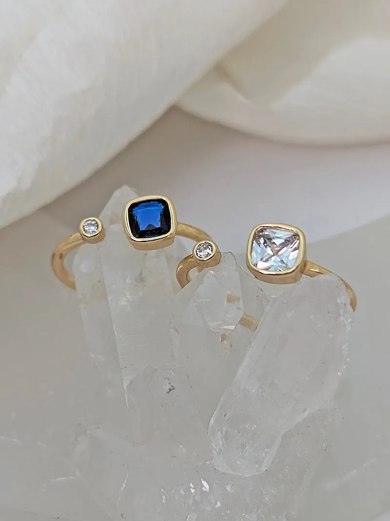 Nuance Square   Circle Bezel Adjustable Rings | Blue & Clear