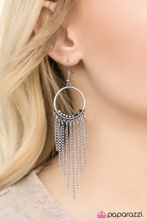 Paparazzi Earring ~ My Claim To Fame - Silver