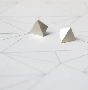 Pyramid stud earrings N°4