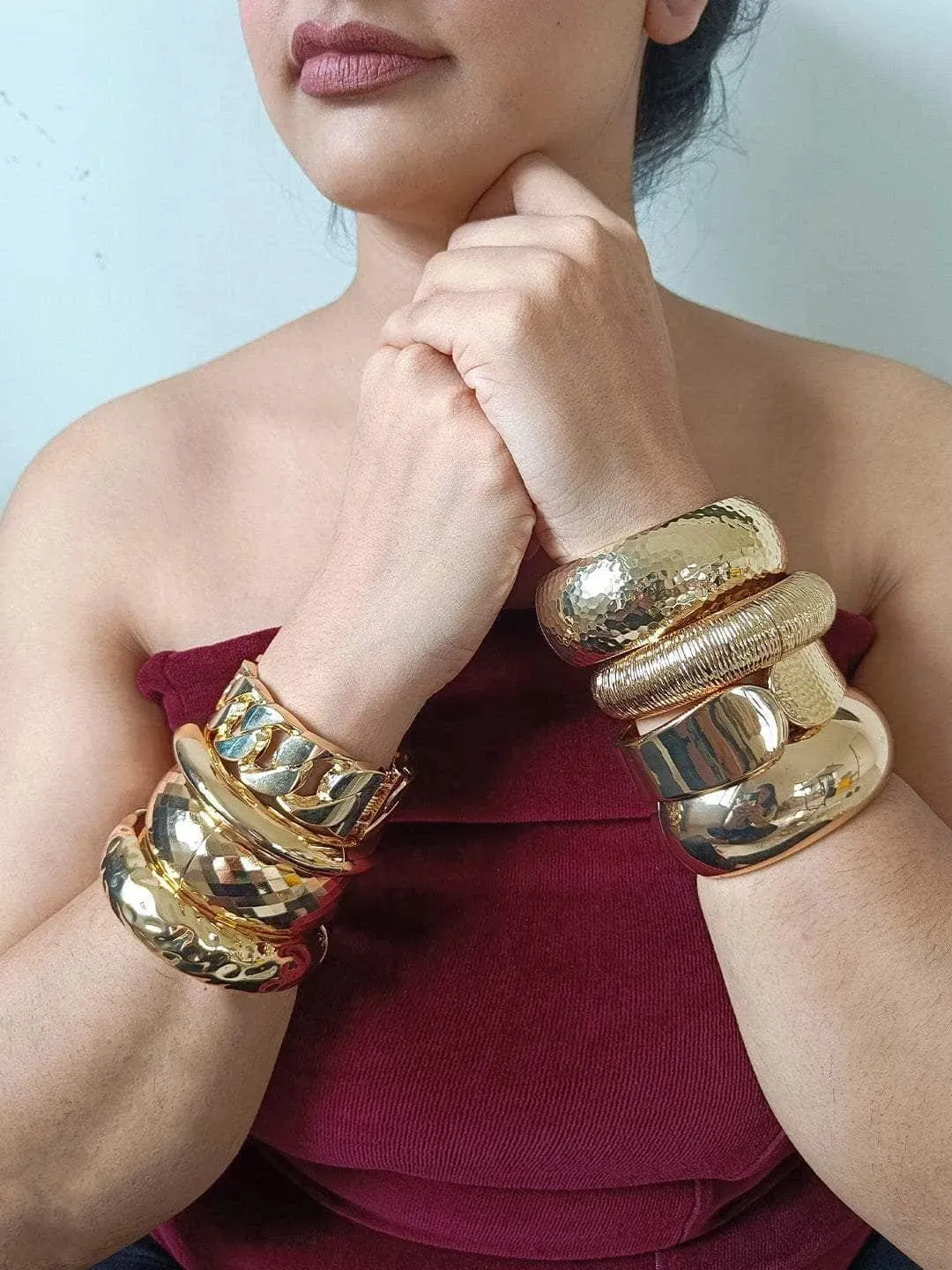 Shweta Tripathi Sharma In Golden Tunnel Bracelet