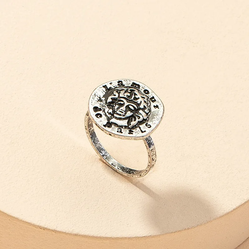 Vintage Korean Style Retro Portrait Ring - Vienna Verve Collection