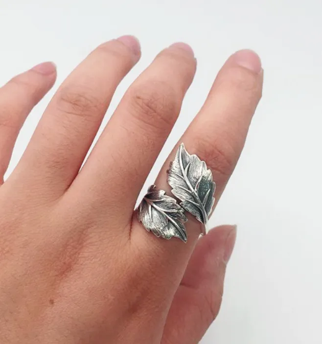 Vintage Sterling Silver Adjustable Leaf Ring 0033