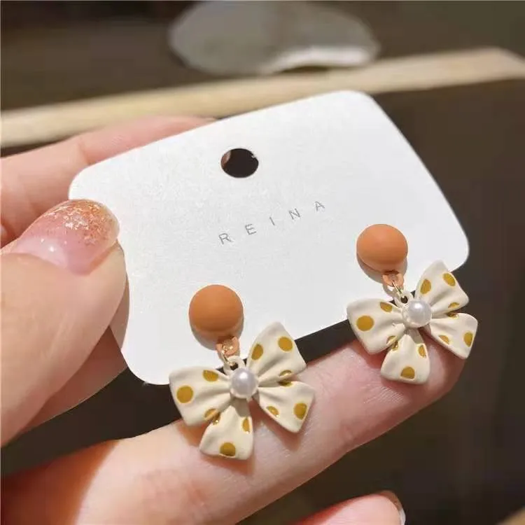 Women's Bow-knot Trendy Niche Design Earrings