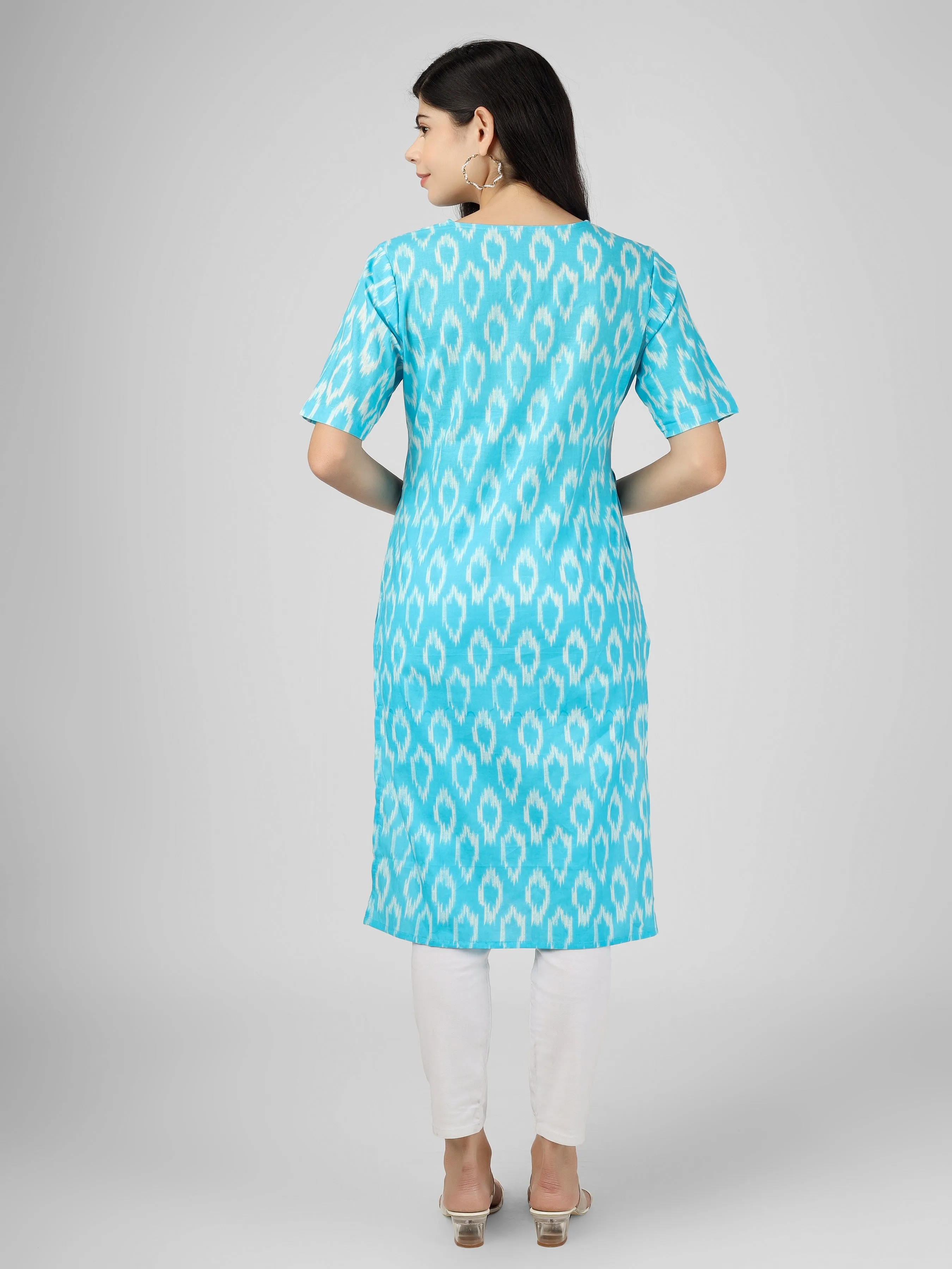 Women's Skyblue Ikat Printed Cotton Straight Kurta with pocket